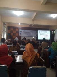 SEMINAR TENTANG 